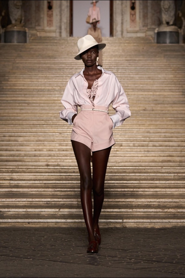 مجموعة Max Mara ريزورت 2026... احتفال بالأناقة الإيطالية الخالدة