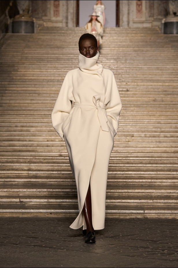 مجموعة Max Mara ريزورت 2026... احتفال بالأناقة الإيطالية الخالدة