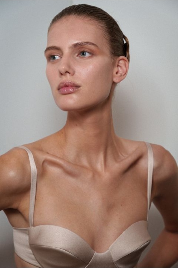 Ashi Studio خريف وشتاء 2025 للأزياء الراقية