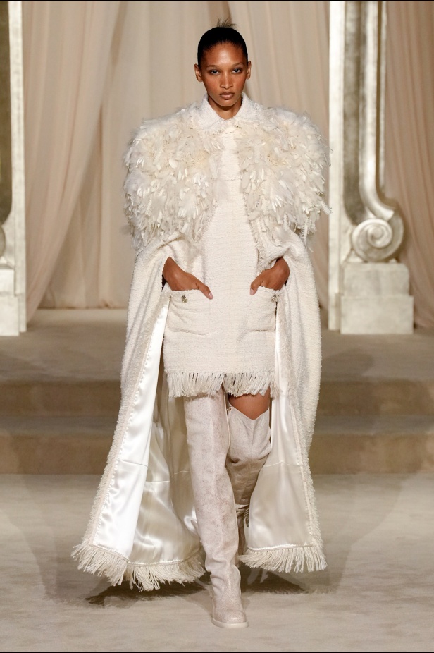 مجموعة Chanel للأزياء الراقية لموسم خريف وشتاء 2025-2026