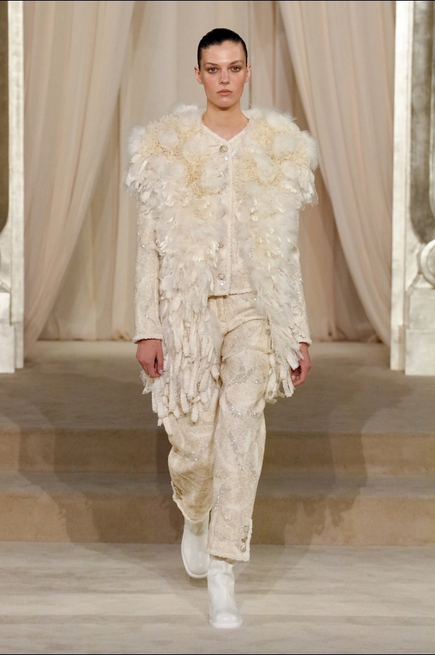 مجموعة Chanel للأزياء الراقية لموسم خريف وشتاء 2025-2026