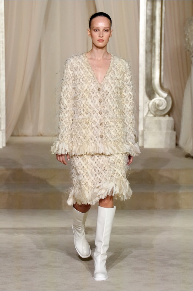 مجموعة Chanel للأزياء الراقية لموسم خريف وشتاء 2025-2026