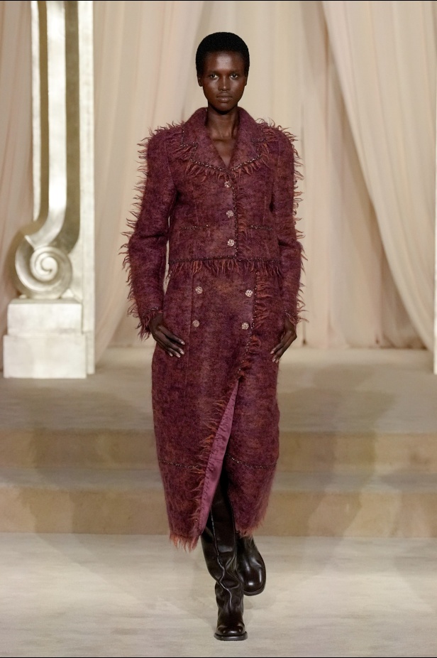 مجموعة Chanel للأزياء الراقية لموسم خريف وشتاء 2025-2026