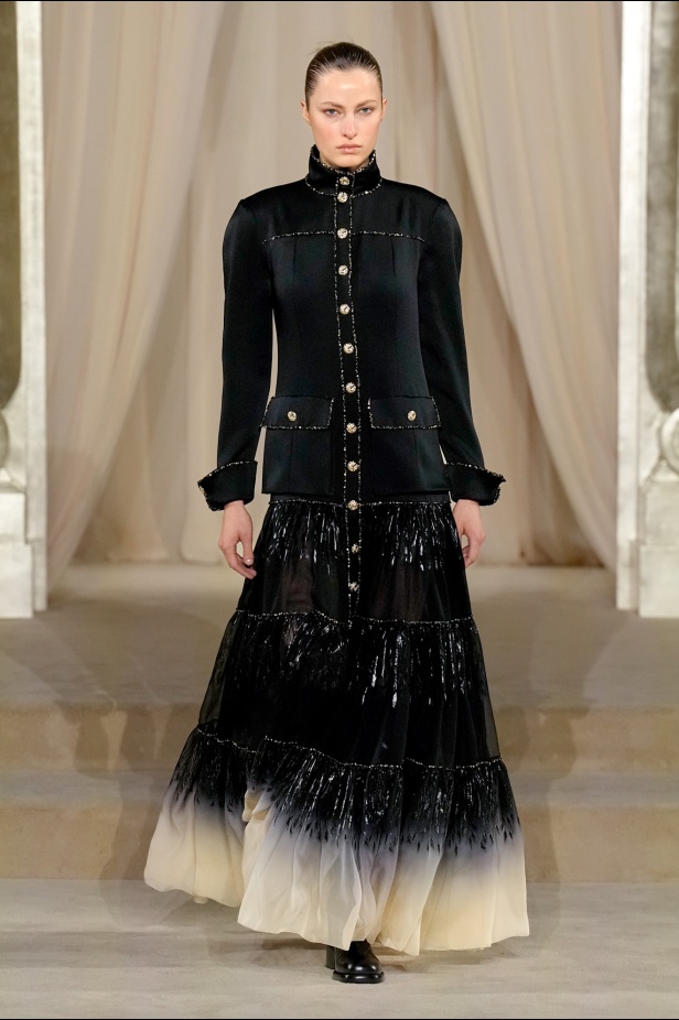 مجموعة Chanel للأزياء الراقية لموسم خريف وشتاء 2025-2026