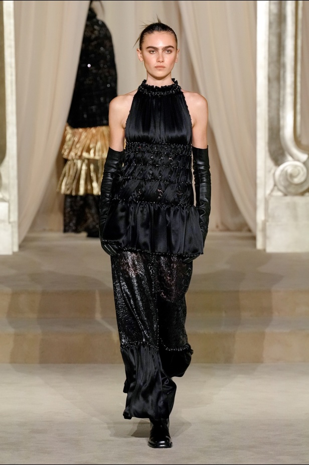 مجموعة Chanel للأزياء الراقية لموسم خريف وشتاء 2025-2026