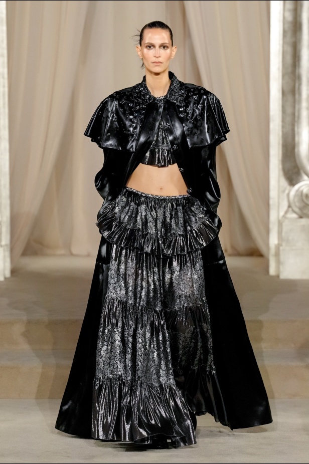 مجموعة Chanel للأزياء الراقية لموسم خريف وشتاء 2025-2026