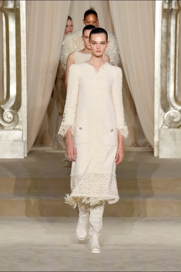 مجموعة Chanel للأزياء الراقية لموسم خريف وشتاء 2025-2026