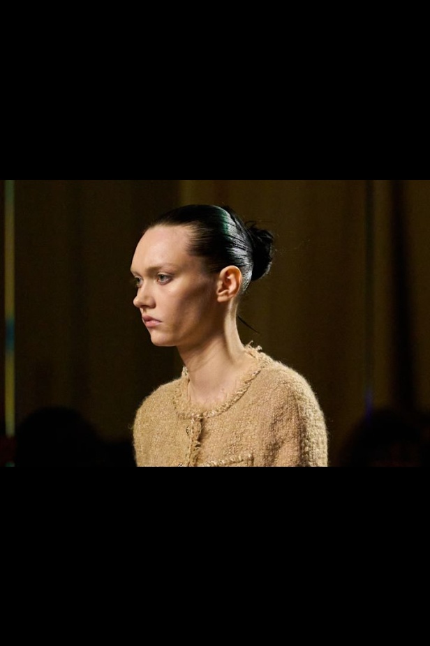 مجموعة Chanel للأزياء الراقية لموسم خريف وشتاء 2025-2026