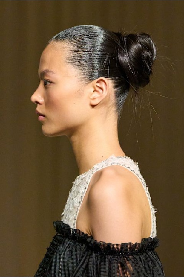 مجموعة Chanel للأزياء الراقية لموسم خريف وشتاء 2025-2026