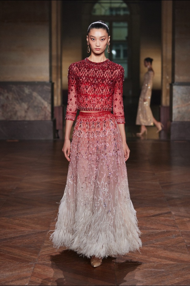 مجموعة جورج حبيقة "النظام الجديد" لخريف وشتاء 2025-2026.. عندما ينتصر الجمال على الفوضى (فيديو)