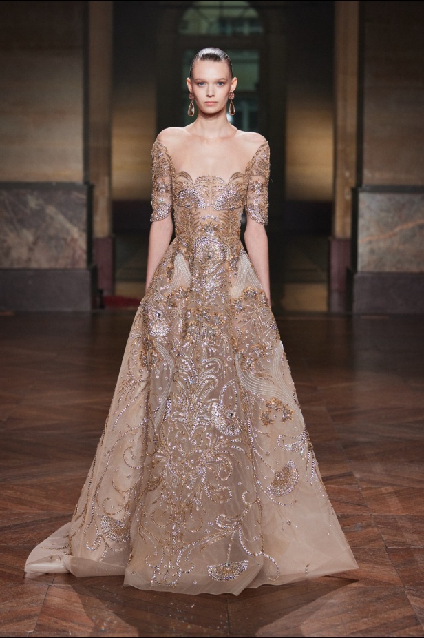 مجموعة جورج حبيقة "النظام الجديد" لخريف وشتاء 2025-2026.. عندما ينتصر الجمال على الفوضى (فيديو)