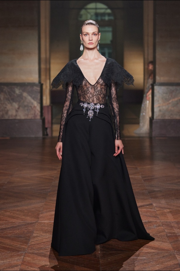 مجموعة جورج حبيقة "النظام الجديد" لخريف وشتاء 2025-2026.. عندما ينتصر الجمال على الفوضى (فيديو)