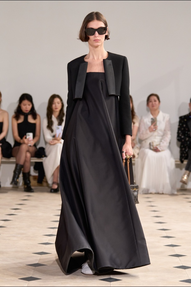 مجموعة "سيلين" للأزياء الجاهزة لربيع 2026