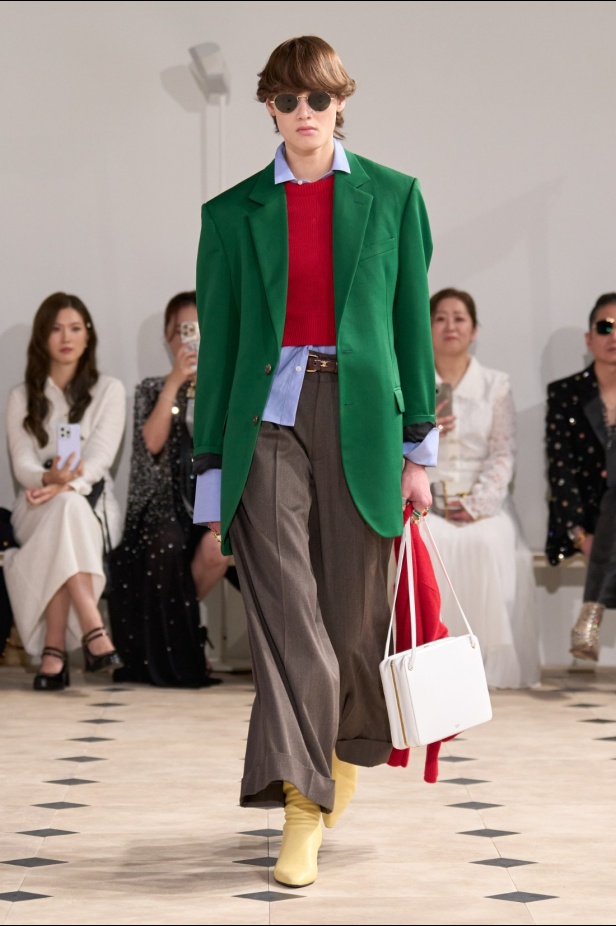 مجموعة "سيلين" للأزياء الجاهزة لربيع 2026