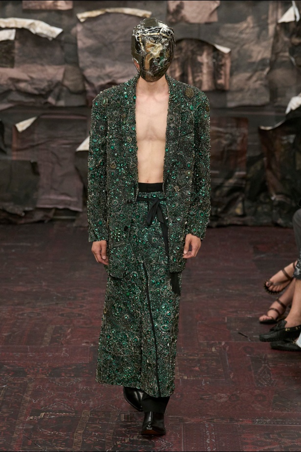 مجموعة ميزون مارجيلا للأزياء الراقية لخريف وشتاء 2026: بداية جديدة تحت قيادة غلين مارتنز