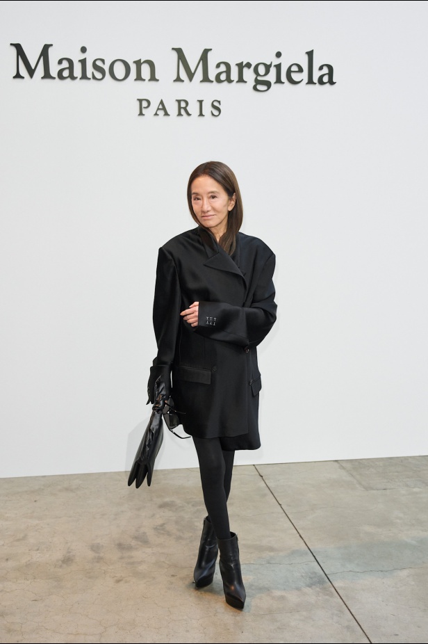 مجموعة ميزون مارجيلا للأزياء الراقية لخريف وشتاء 2026: بداية جديدة تحت قيادة غلين مارتنز