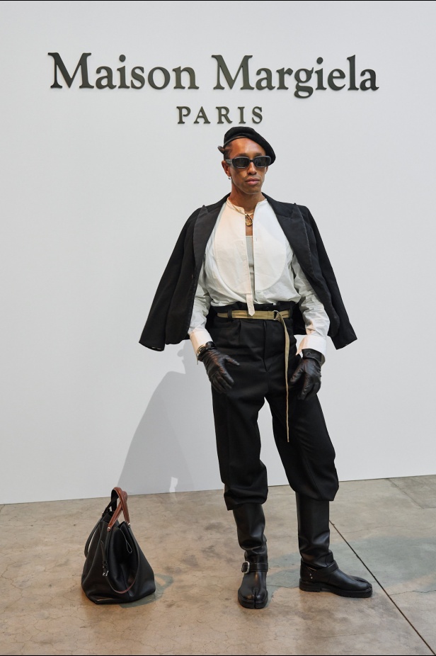 مجموعة ميزون مارجيلا للأزياء الراقية لخريف وشتاء 2026: بداية جديدة تحت قيادة غلين مارتنز