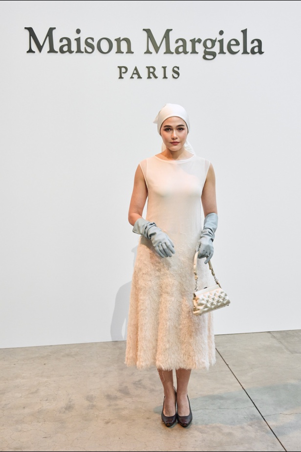 مجموعة ميزون مارجيلا للأزياء الراقية لخريف وشتاء 2026: بداية جديدة تحت قيادة غلين مارتنز