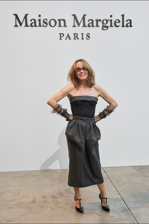 مجموعة ميزون مارجيلا للأزياء الراقية لخريف وشتاء 2026: بداية جديدة تحت قيادة غلين مارتنز