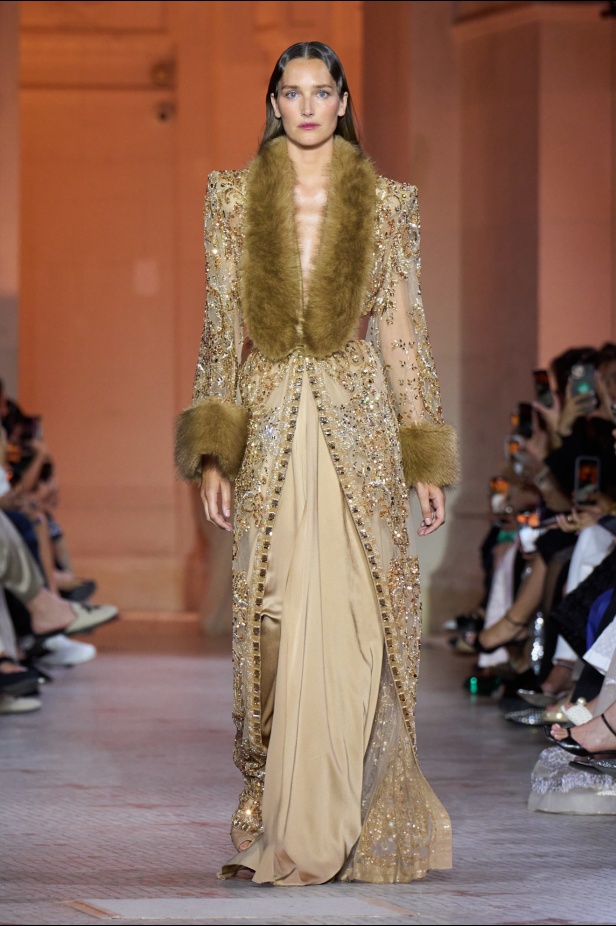 مجموعة Zuhair Murad الراقية لخريف وشتاء 2025