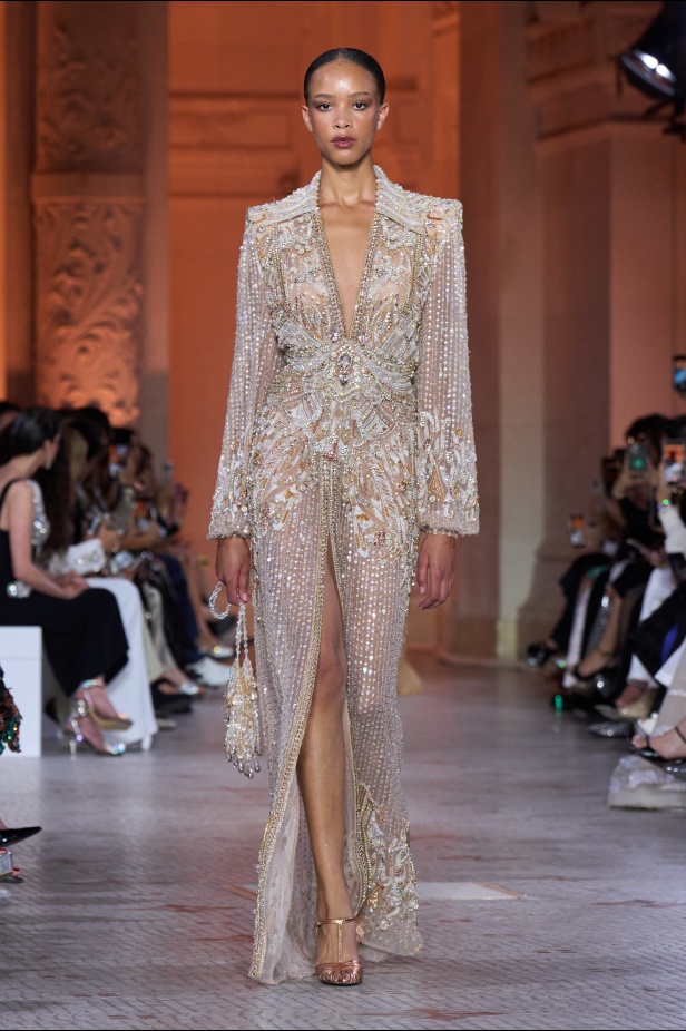 مجموعة Zuhair Murad الراقية لخريف وشتاء 2025