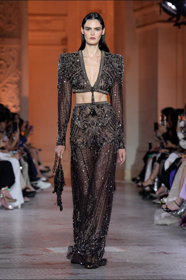 مجموعة Zuhair Murad الراقية لخريف وشتاء 2025