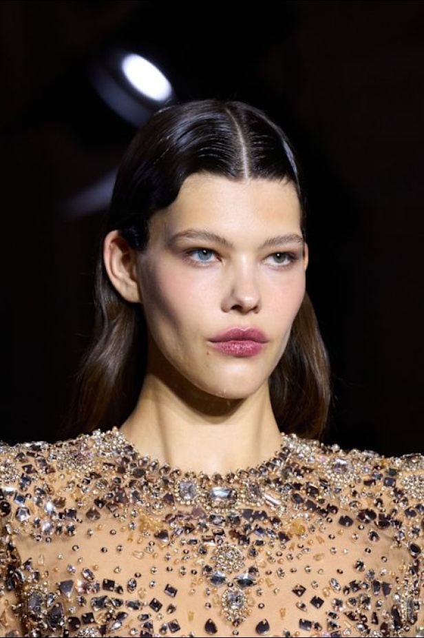 مجموعة Zuhair Murad الراقية لخريف وشتاء 2025