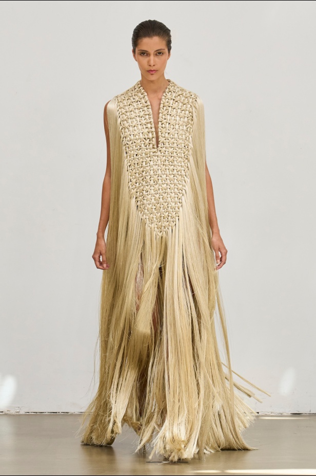 "حين تمشي دمشق على خشبة باريس"... رامي العلي يتحدّث لـ"هي" عن مجموعته لخريف وشتاء 2025 للأزياء الراقية: تقدير كبير ومسؤولية مضاعفة (فيديو)