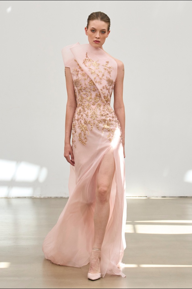 "حين تمشي دمشق على خشبة باريس"... رامي العلي يتحدّث لـ"هي" عن مجموعته لخريف وشتاء 2025 للأزياء الراقية: تقدير كبير ومسؤولية مضاعفة (فيديو)