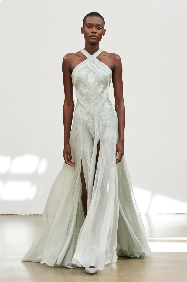 "حين تمشي دمشق على خشبة باريس"... رامي العلي يتحدّث لـ"هي" عن مجموعته لخريف وشتاء 2025 للأزياء الراقية: تقدير كبير ومسؤولية مضاعفة (فيديو)