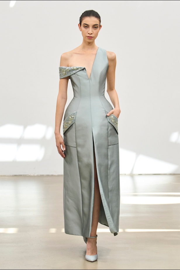 "حين تمشي دمشق على خشبة باريس"... رامي العلي يتحدّث لـ"هي" عن مجموعته لخريف وشتاء 2025 للأزياء الراقية: تقدير كبير ومسؤولية مضاعفة (فيديو)