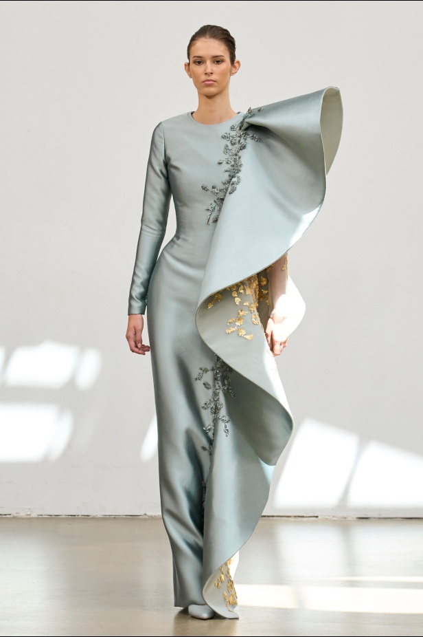 "حين تمشي دمشق على خشبة باريس"... رامي العلي يتحدّث لـ"هي" عن مجموعته لخريف وشتاء 2025 للأزياء الراقية: تقدير كبير ومسؤولية مضاعفة (فيديو)