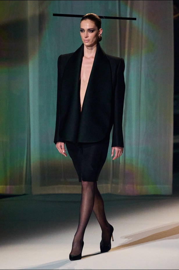 مجموعة Stephane Rolland للخياطة الراقية لخريف وشتاء 2025-2026