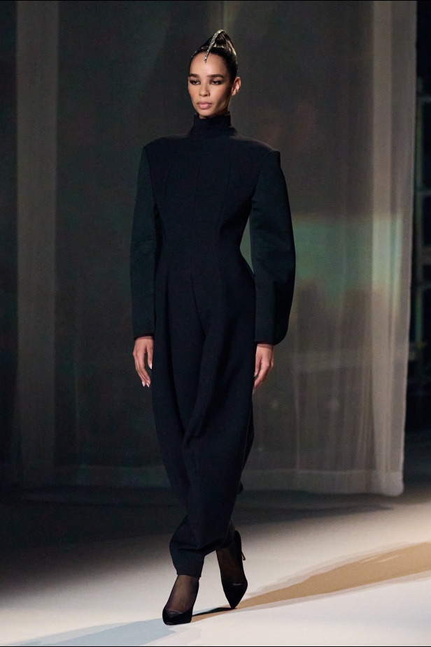 مجموعة Stephane Rolland للخياطة الراقية لخريف وشتاء 2025-2026