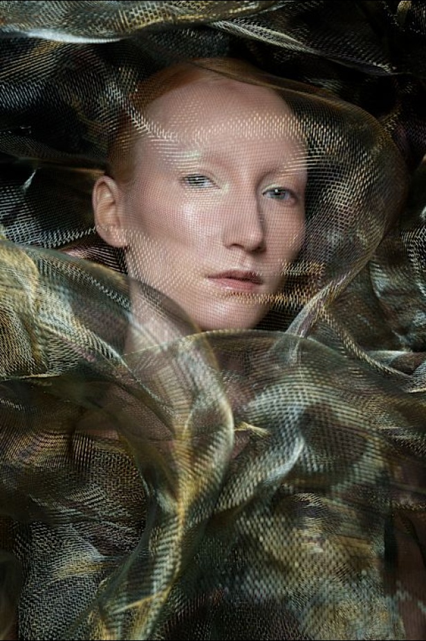 مجموعة Iris Van Herpen للأزياء الراقية لخريف وشتاء 2026-2025