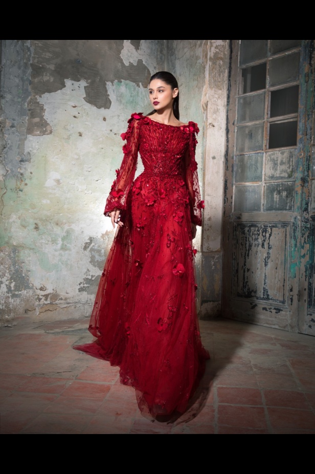 مجموعة زياد نكد للأزياء الفاحرة لخريف وشتاء 2026-2025... كنز ينبض بالأناقة ويحتفي بالإرث (فيديو) 