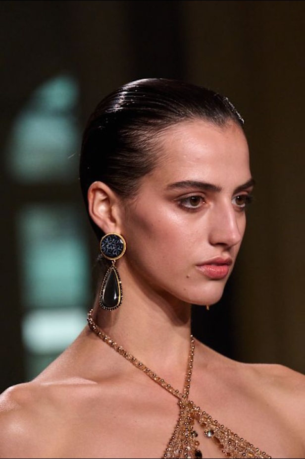 مجموعة جورج حبيقة "النظام الجديد" لخريف وشتاء 2025-2026