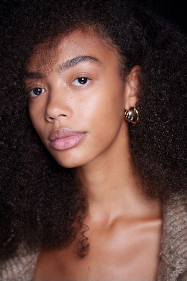 مجموعة Altuzarra لربيع وصيف 2026... اكتشاف الجمال في ما هو غير متوقع