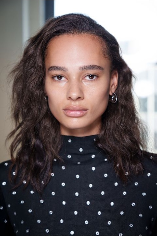 مجموعة Altuzarra لربيع وصيف 2026... اكتشاف الجمال في ما هو غير متوقع