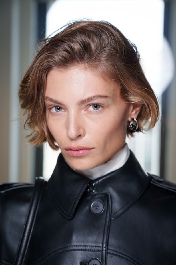 مجموعة Altuzarra لربيع وصيف 2026... اكتشاف الجمال في ما هو غير متوقع