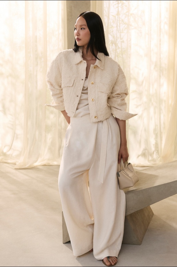 مجموعة Brunello Cucinelli لربيع وصيف 2026... استلهام الأناقة من قوى الطبيعة الأربعة