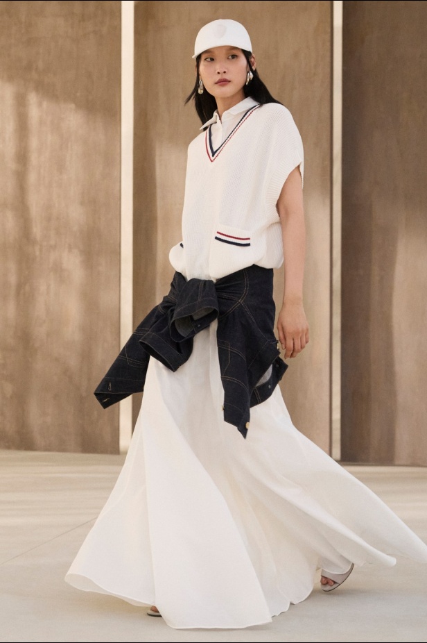 مجموعة Brunello Cucinelli لربيع وصيف 2026... استلهام الأناقة من قوى الطبيعة الأربعة