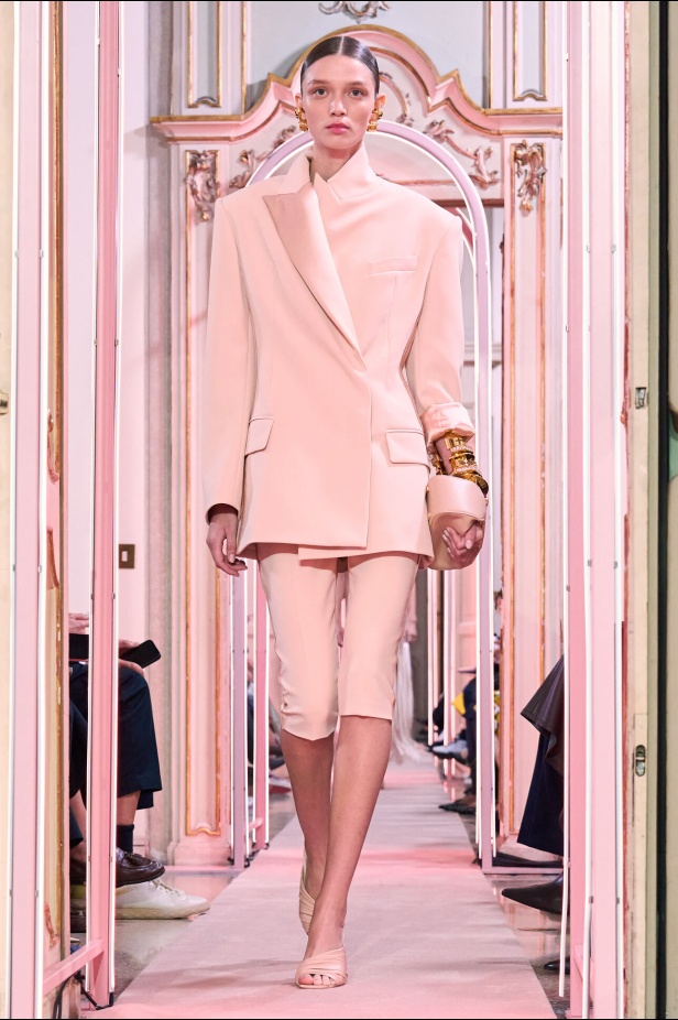 مجموعة Elisabetta Franchi لربيع 2026