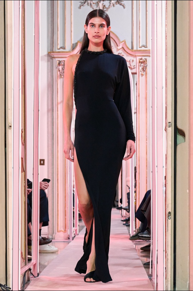 مجموعة Elisabetta Franchi لربيع 2026