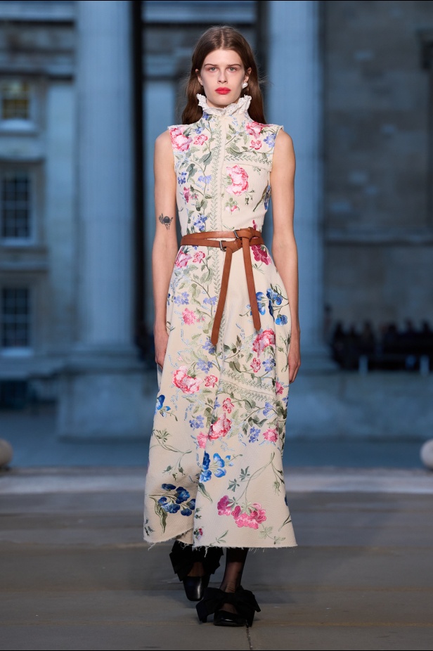 الطبعات عنوان مجموعة Erdem لربيع 2026