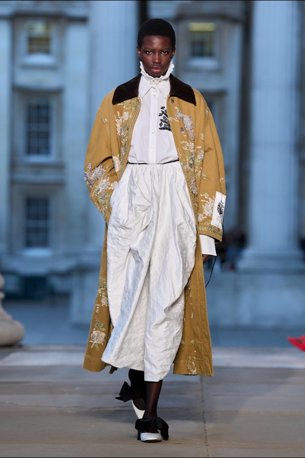 الطبعات عنوان مجموعة Erdem لربيع 2026