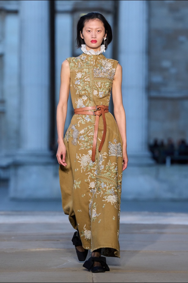 الطبعات عنوان مجموعة Erdem لربيع 2026