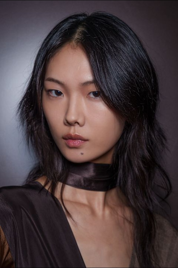 مجموعة Ferragamo تعود إلى حقبة العشرينيات بلمسة عصرية متجددة