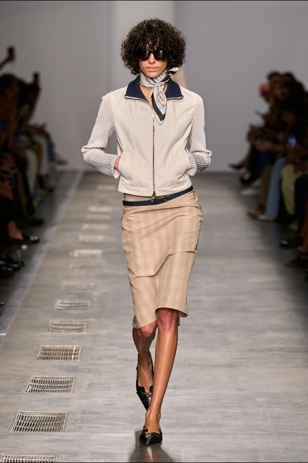 بين الأناقة الايطالية والحيوية البريطانية مجموعة ايسبرغ لموسم ربيع 2026