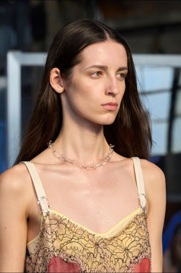 عرض أزياء Jason Wu لربيع وصيف 2026